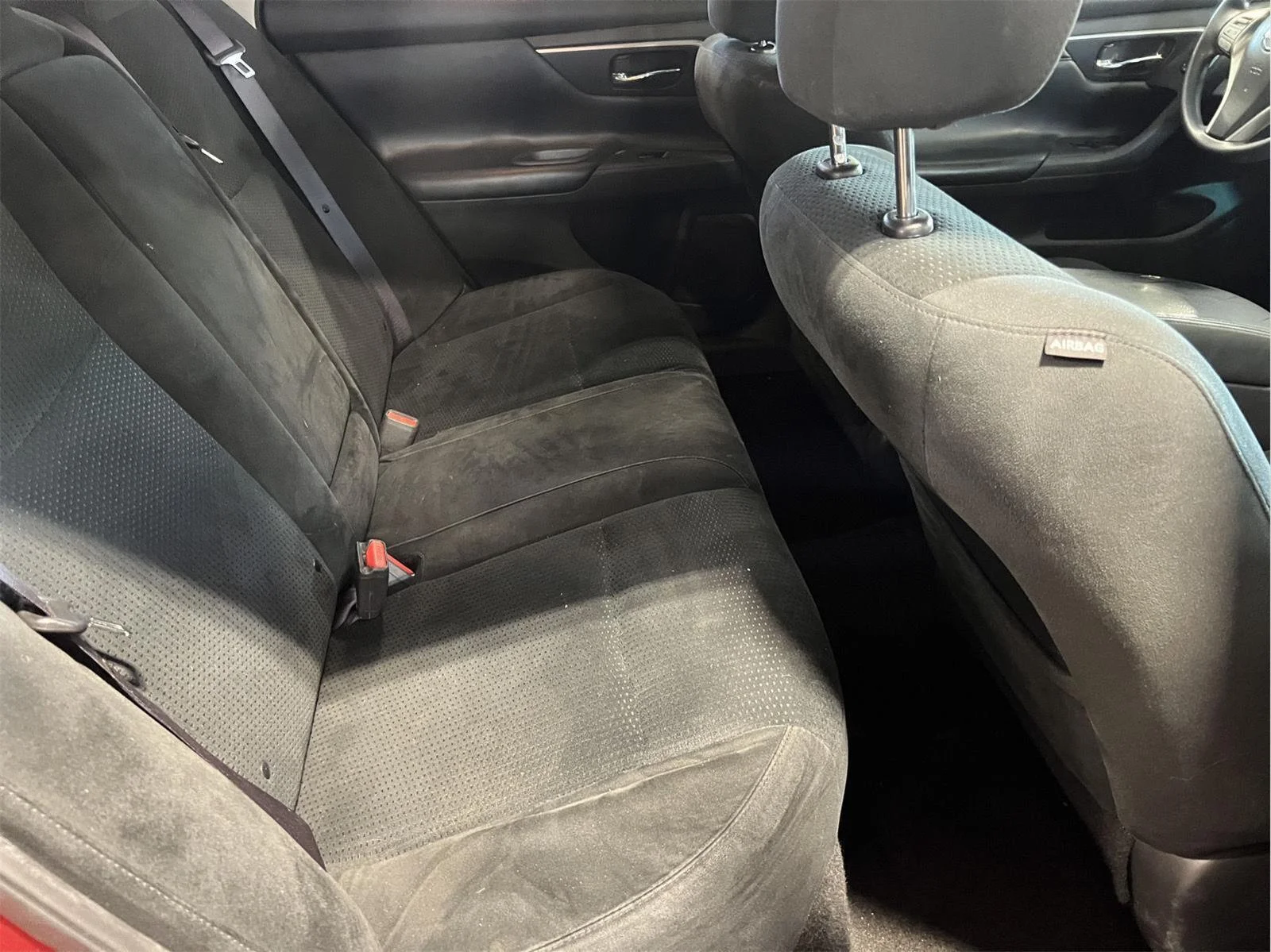 Used 2015 Cayenne Red Nissan 2.5 SV image 15