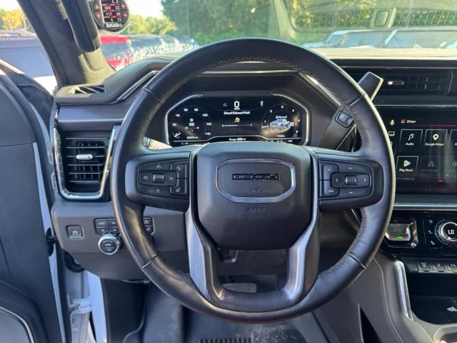 Used 2025 White GMC Denali Ultimate image 15