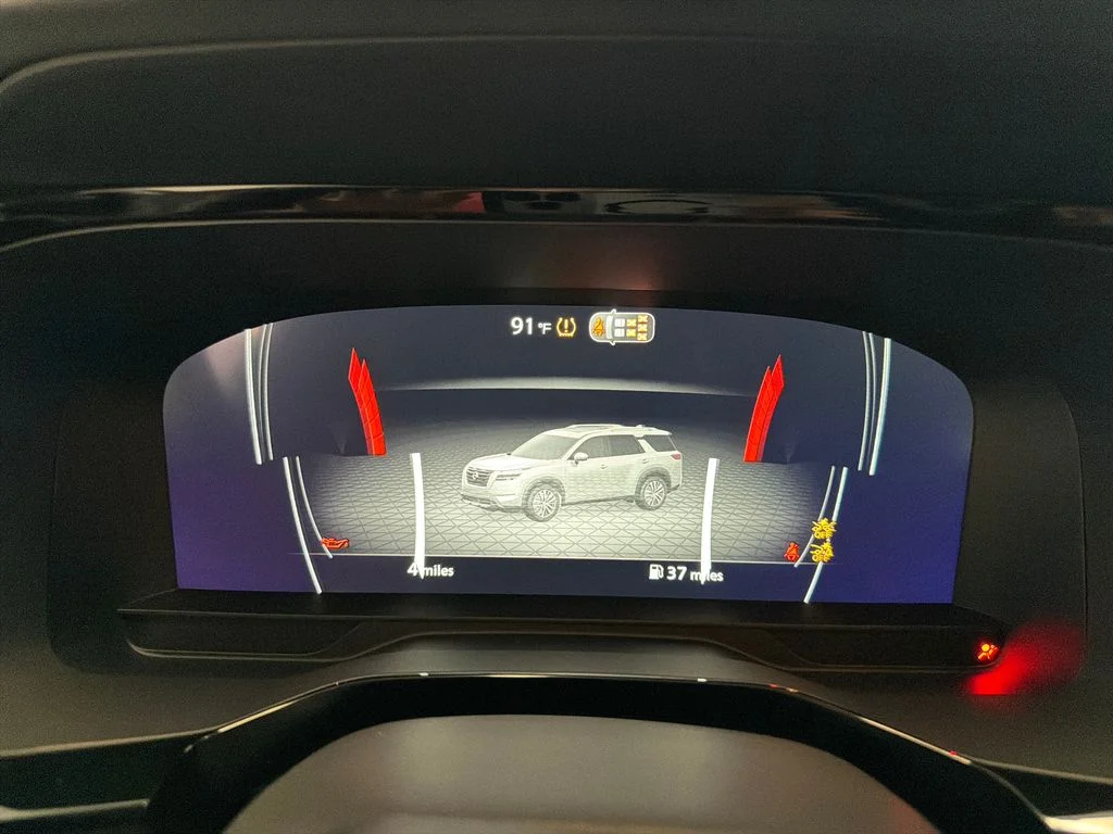 New 2026 Scarlet Ember Tintcoat Nissan SL image 15