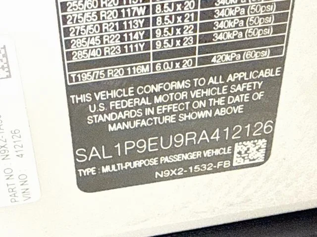 Certified Used 2024 Gray Land Rover SE image 34