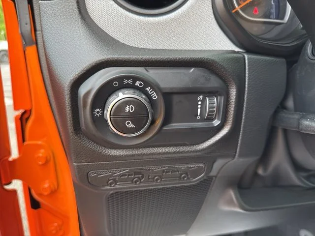 2025 Jeep Gladiator Willys - Photo 28