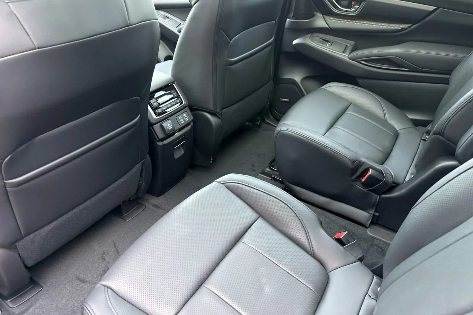 2026 Subaru Ascent Onyx Edition-Touring - Photo 11