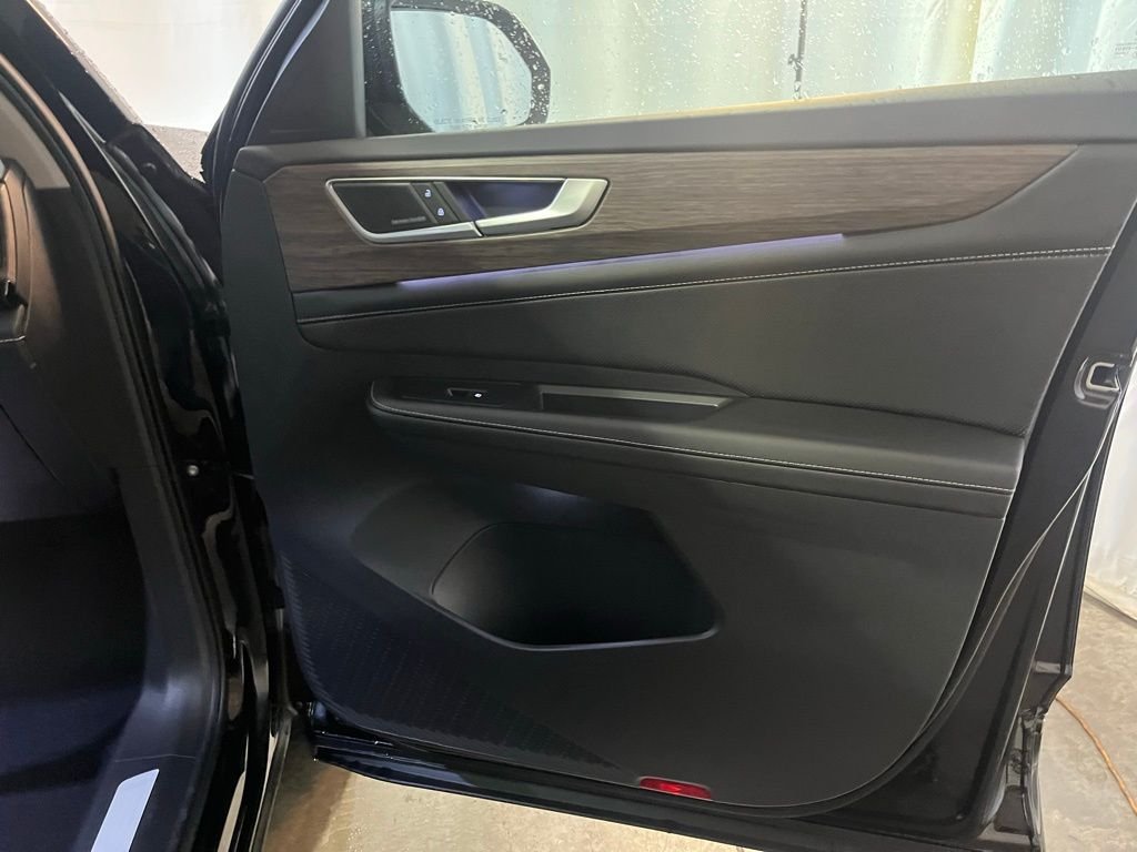 New 2026 Black Volkswagen 2.0T SEL Premium R-Line image 11