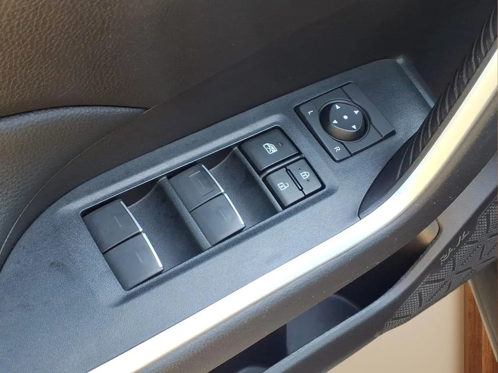 Used 2023 Black Toyota XLE image 18