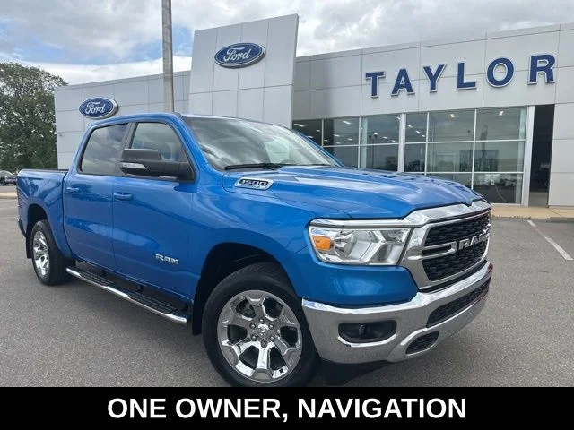 2022 RAM 1500 Big Horn/Lone Star 4x4 Crew Cab 5'7's photo