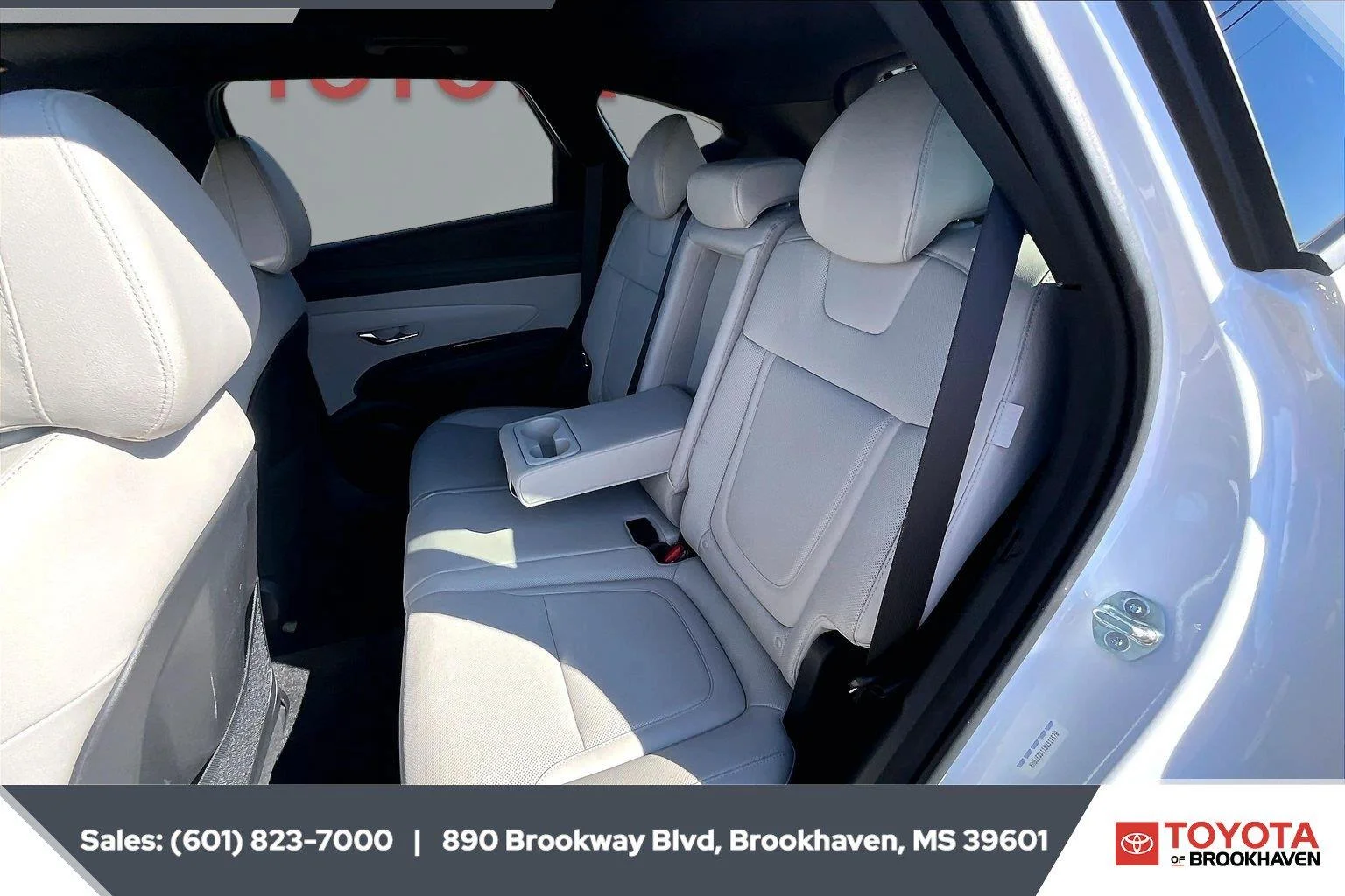 Used 2025 Creamy White Pearl Hyundai Limited image 19