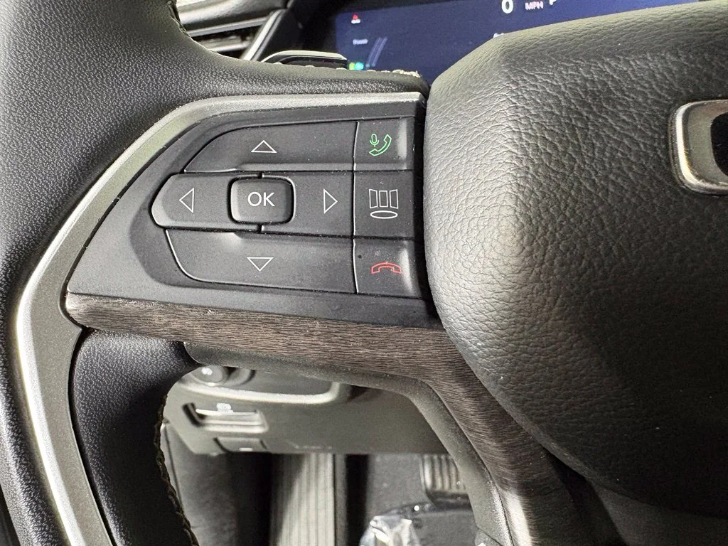 Used 2024 White Jeep 4xe image 24