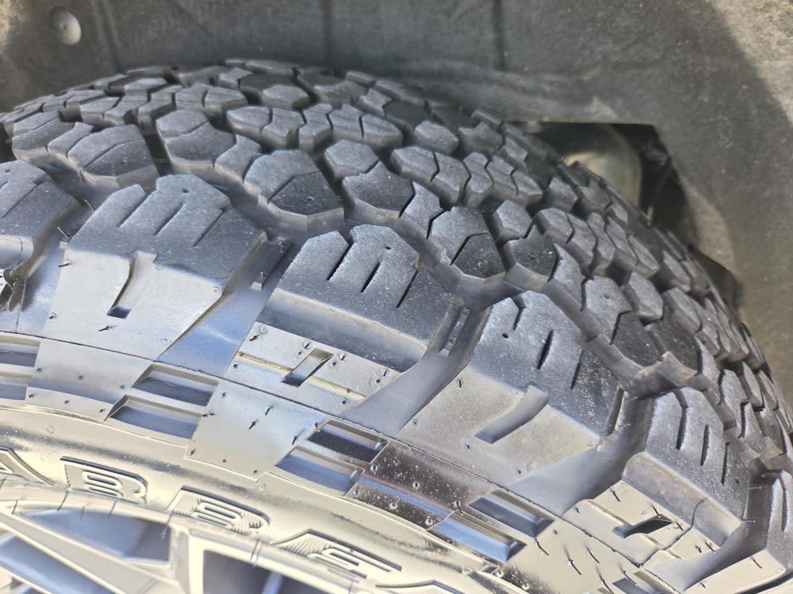 Used 2025 Agate Black Metallic Ford Tremor image 29