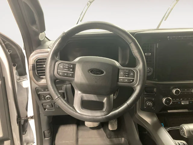 Used 2024 White Ford Lariat image 13