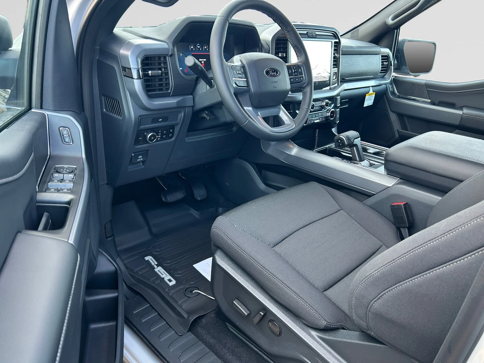 New 2026 Avalanche Ford XLT image 13