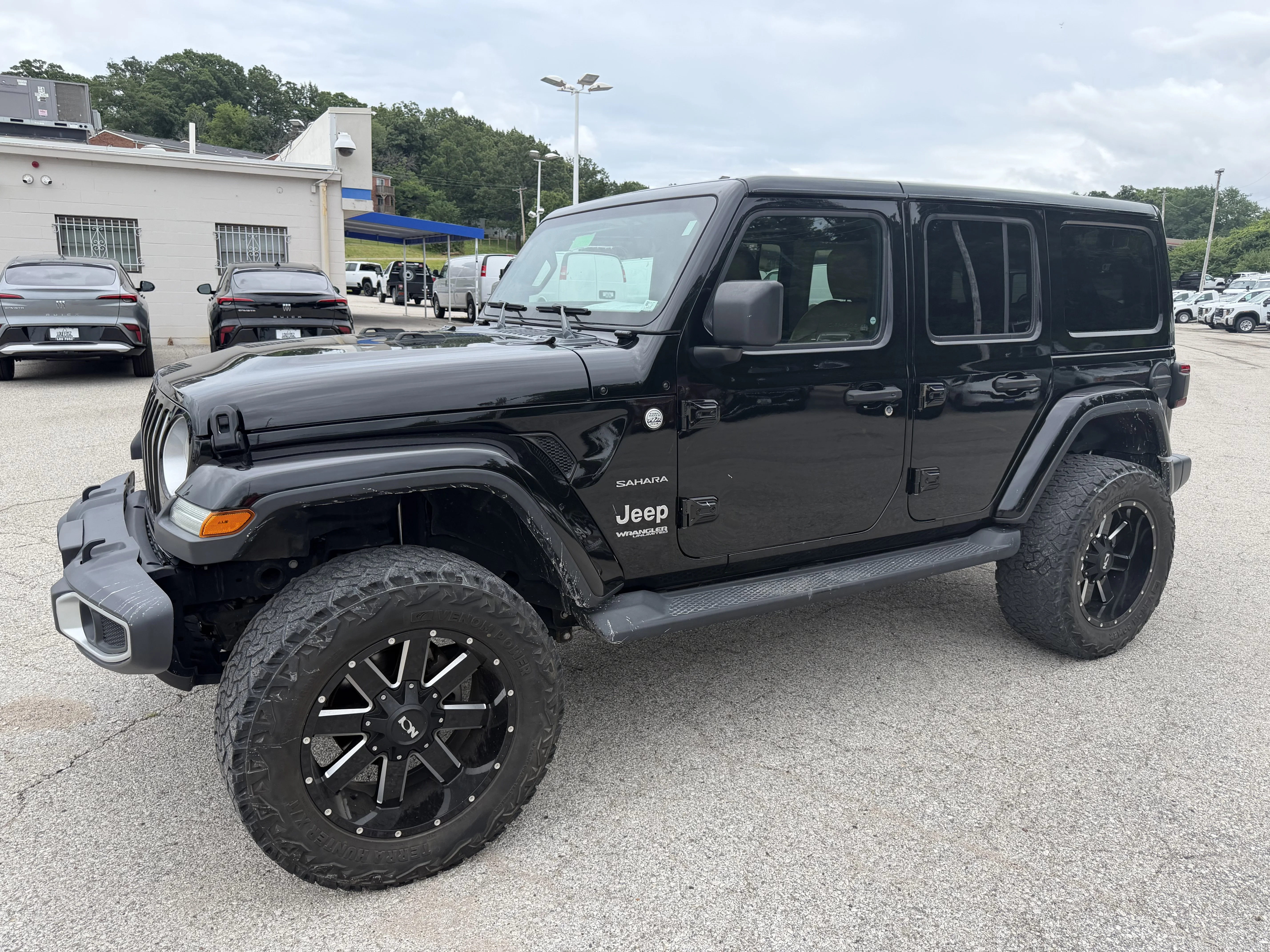 Used 2020 Black Clearcoat Jeep Sahara image 3