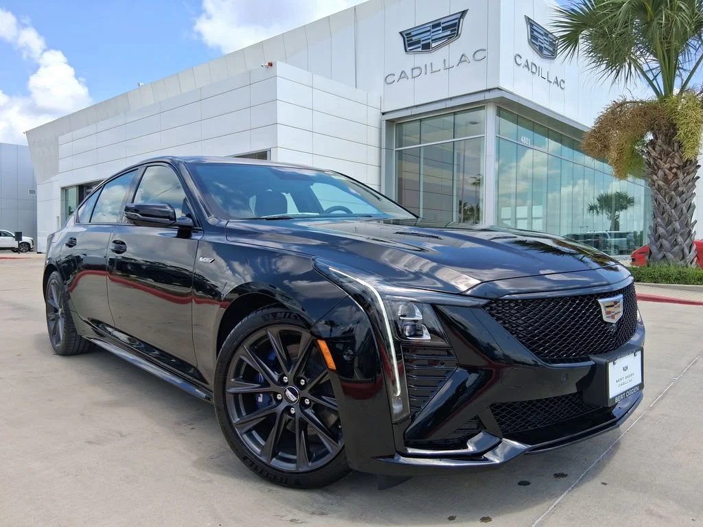 2026 Cadillac CT5 V-Series's photo