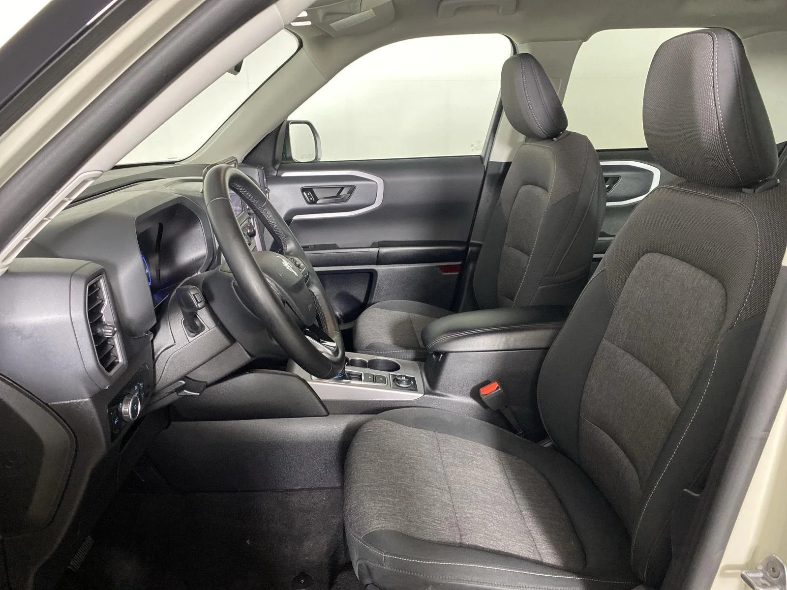 Used 2024 Desert Sand Ford Big Bend image 20