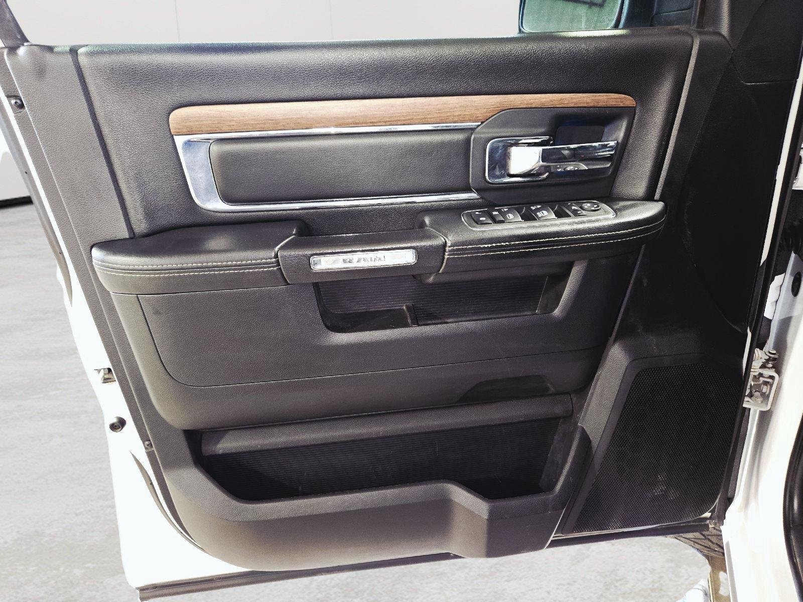 Used 2016 Bright White Clearcoat Ram Laramie image 19