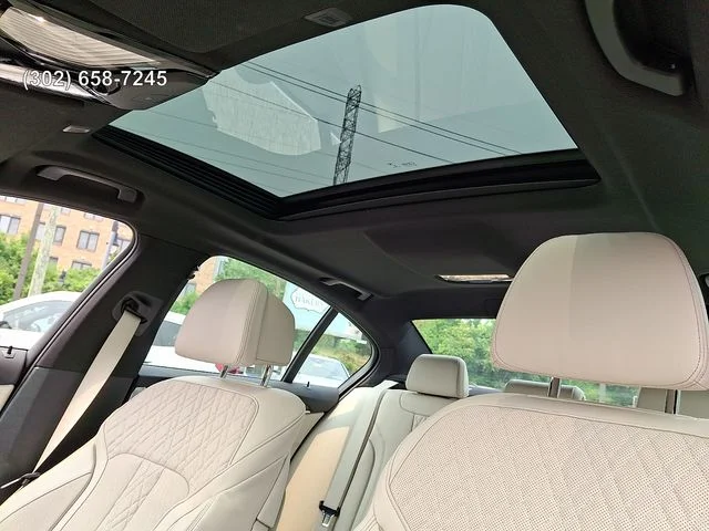 Used 2019 Mineral White Metallic BMW 530i xDrive image 13