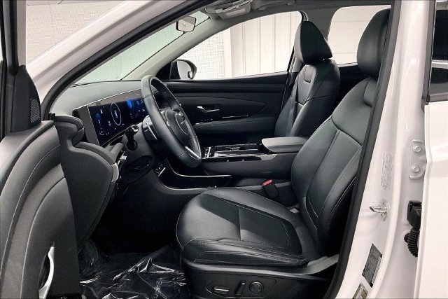 Used 2025 Serenity White Pearl Hyundai SEL Convenience image 23