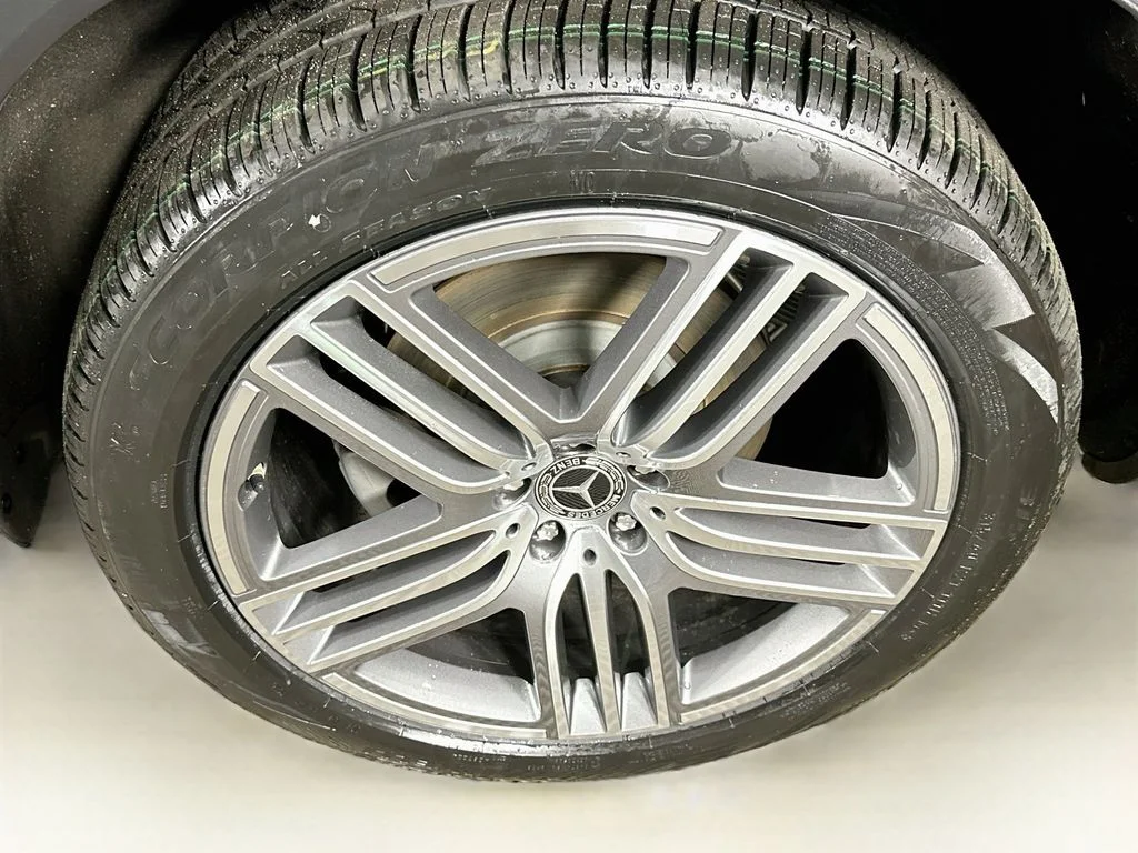 Used 2024 Gray Mercedes-Benz GLS 450 image 31