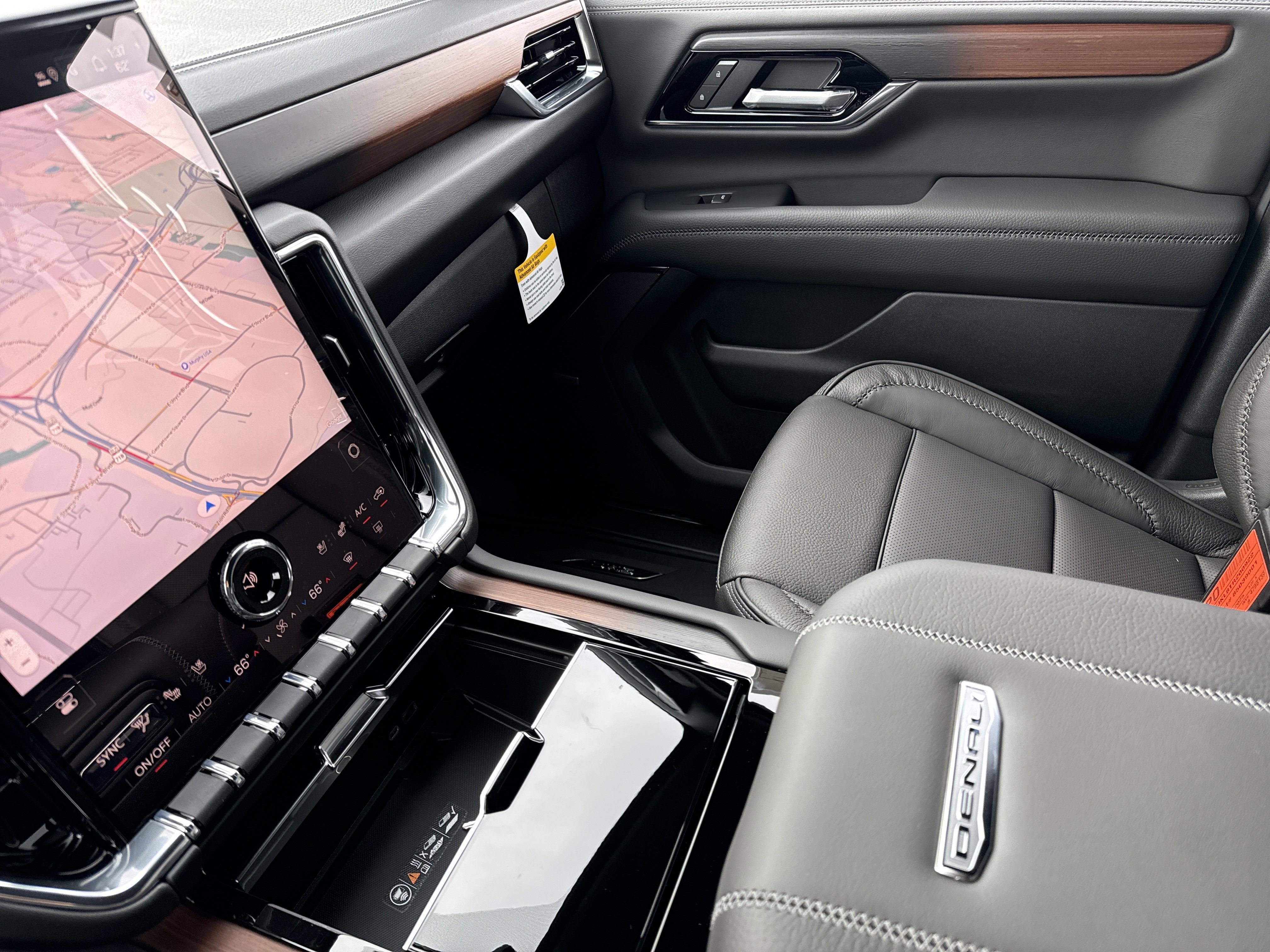 2026 GMC Yukon XL Denali - Photo 25