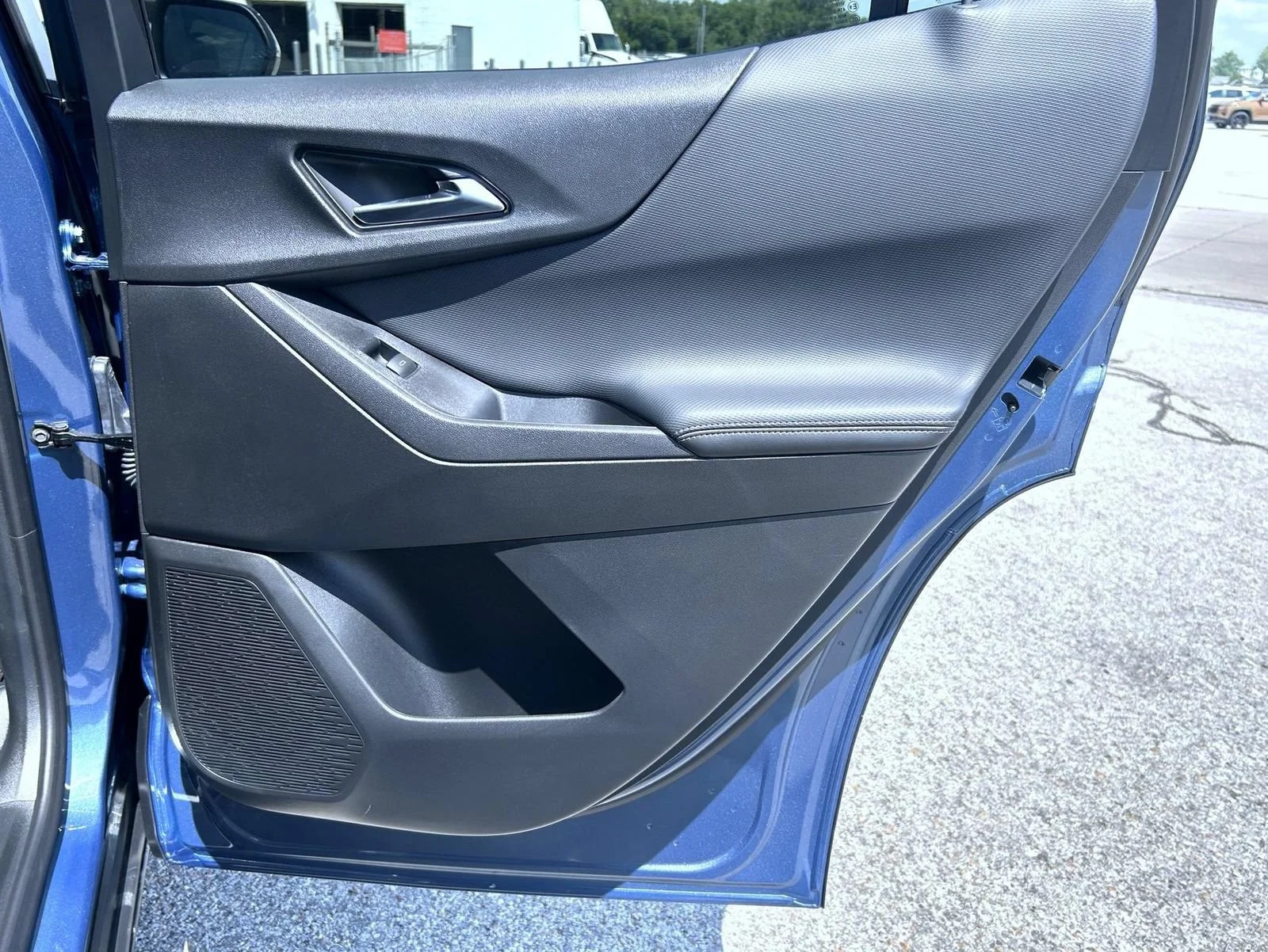 New 2027 Lakeshore Blue Metallic Chevrolet LT image 18