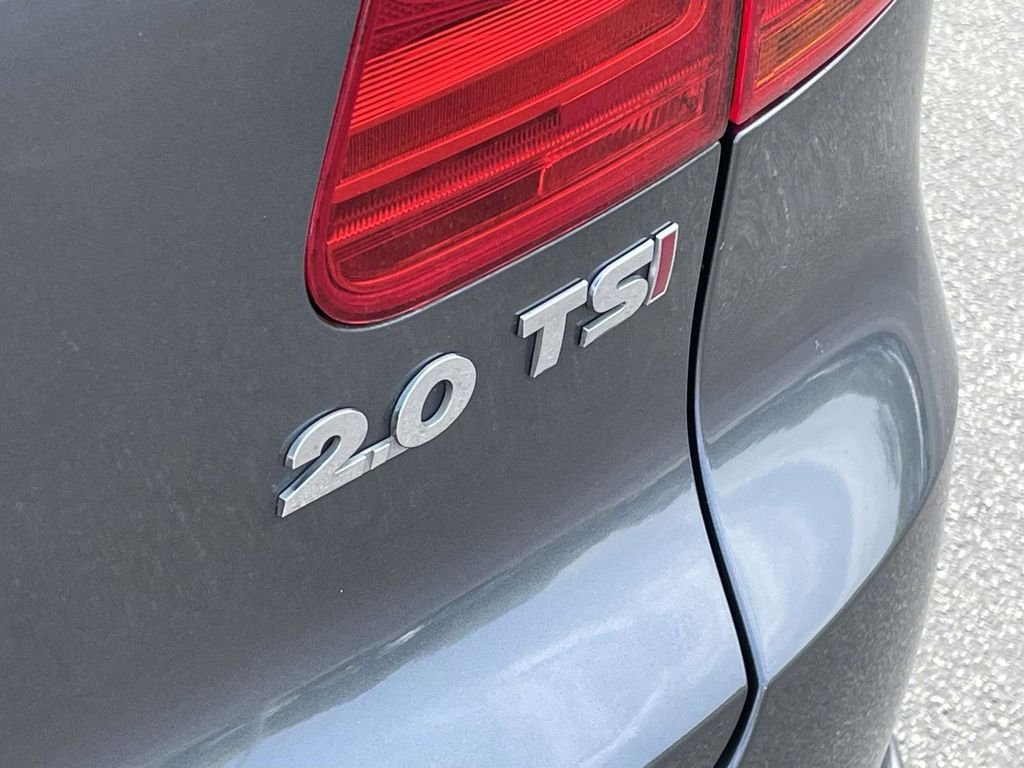 Used 2015 Gray Volkswagen SEL image 10