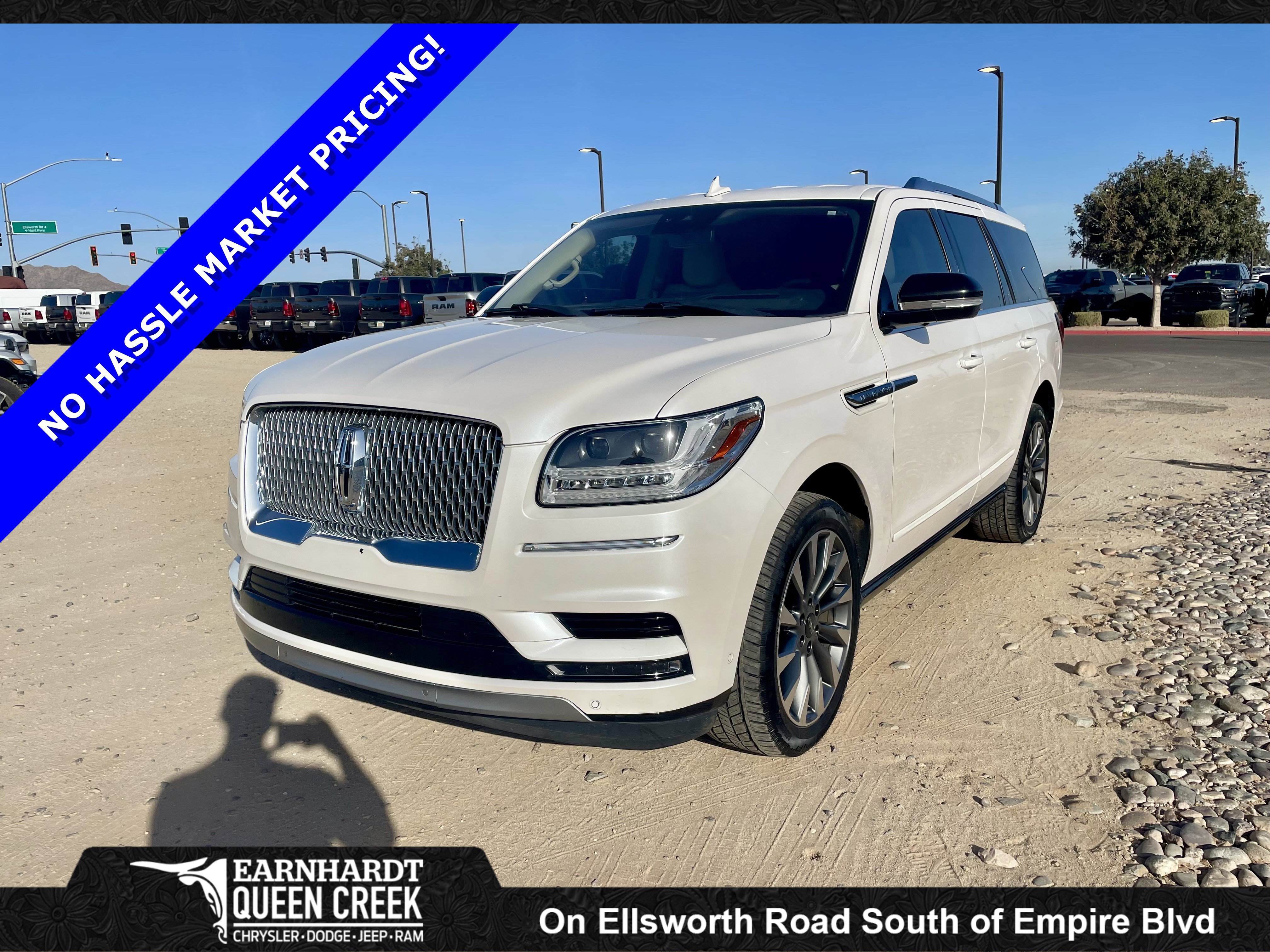 2019 Lincoln Navigator Select's photo