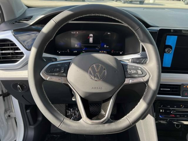New 2026 Pure White Volkswagen SE image 32