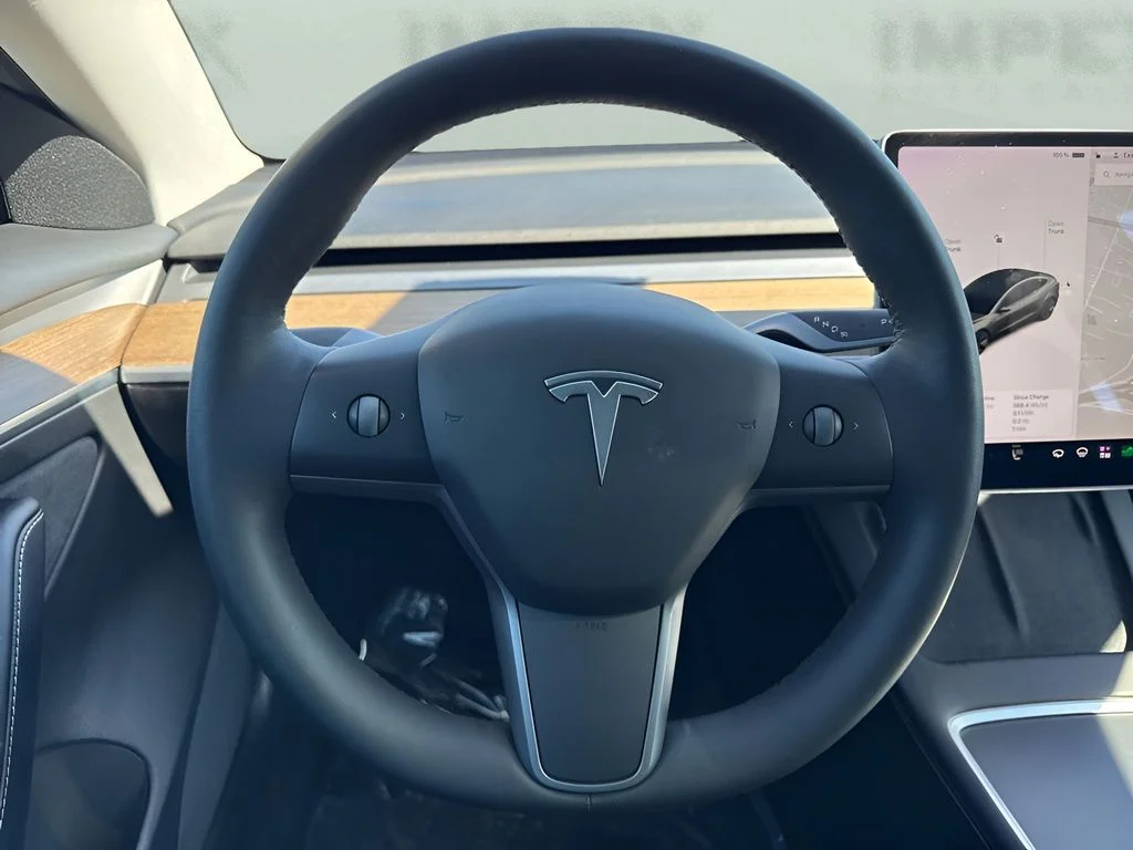 Used 2021  Tesla Long Range image 15