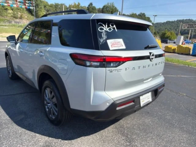 Used 2025 Silver Nissan SV image 5