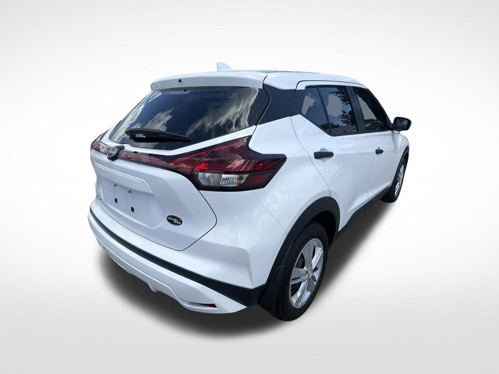 Used 2024 White Nissan S image 9
