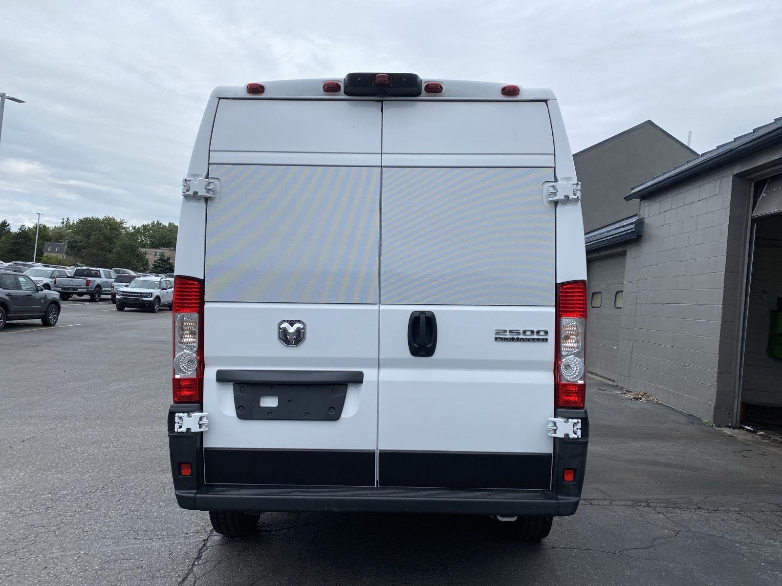 Used 2023 Bright White Clearcoat Ram  image 6