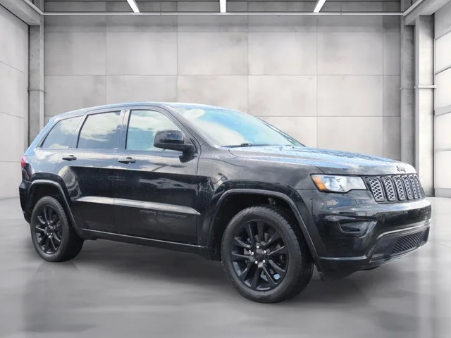 2017 Jeep Grand Cherokee Altitude