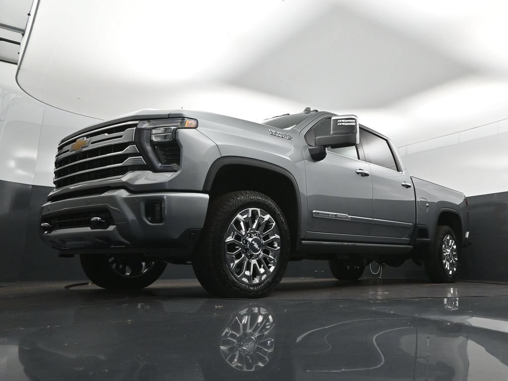 New 2026 Sterling Gray Metallic Chevrolet High Country image 39