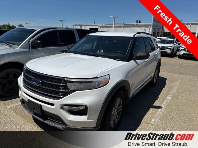 Used 2020 White Ford XLT image 1