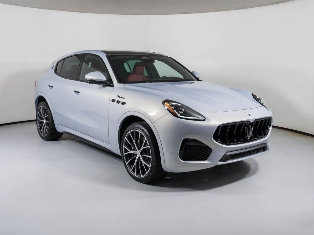 2026 Maserati Grecale Modena V6