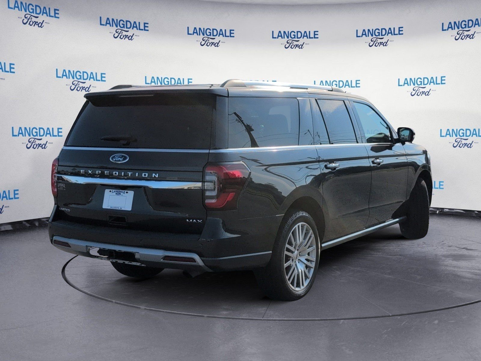 Used 2023 Dark Matter Metallic Ford Limited image 4