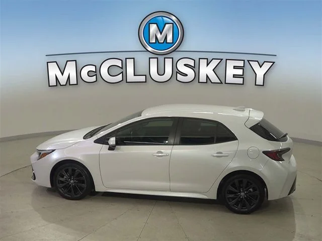 Used 2025 Beige Toyota XSE image 10