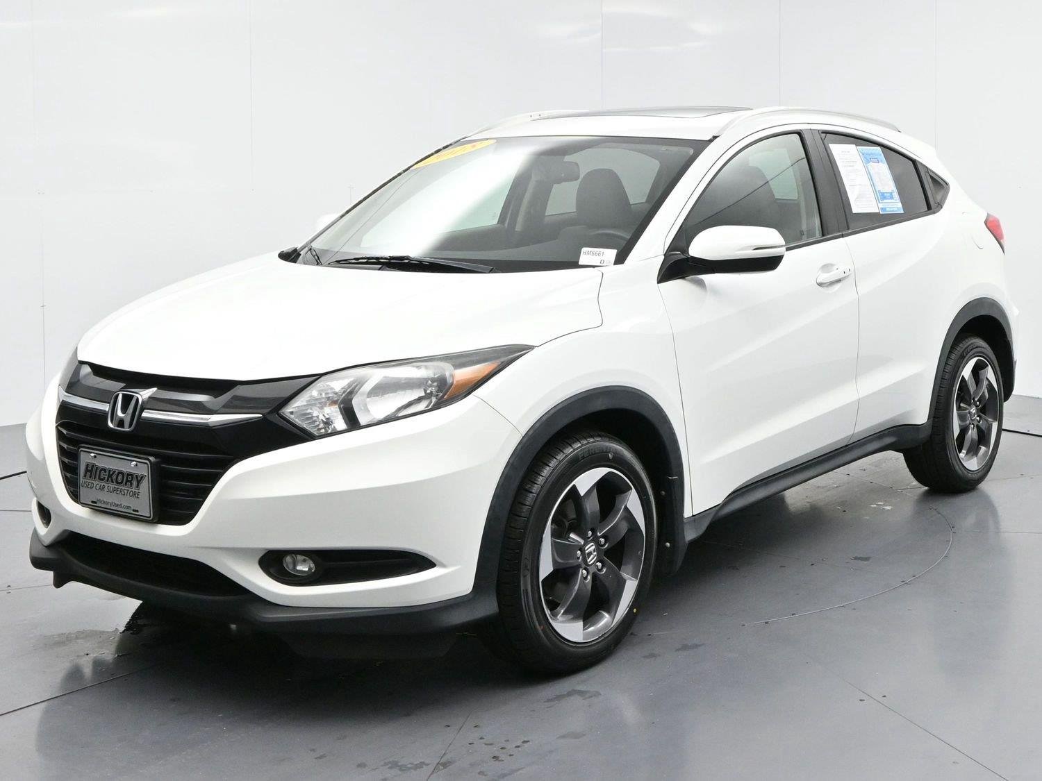 Used 2018 White Orchid Pearl Honda EX-L Navi image 3