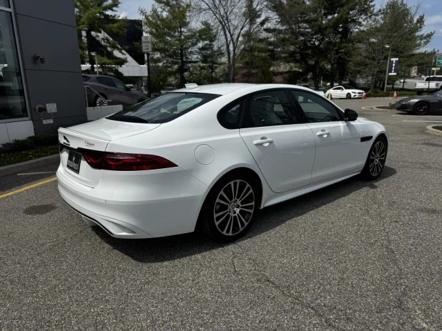 2024 Jaguar XF R-Dynamic SE - Photo 9