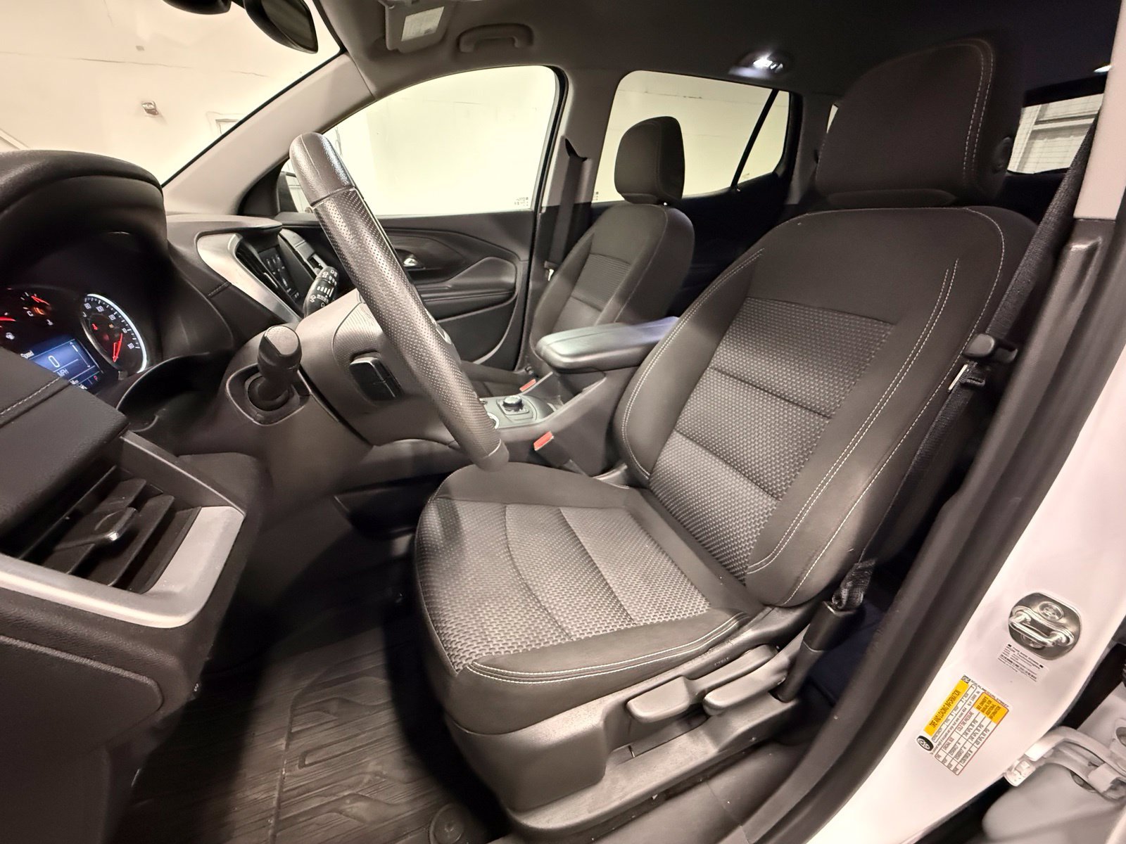 Used 2024 White GMC SLE image 18
