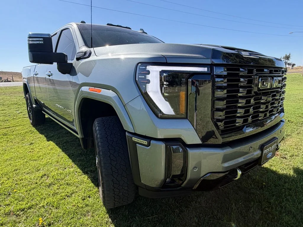 2024 GMC Sierra 4WD Crew Cab Long Box Denali Ultimate's photo