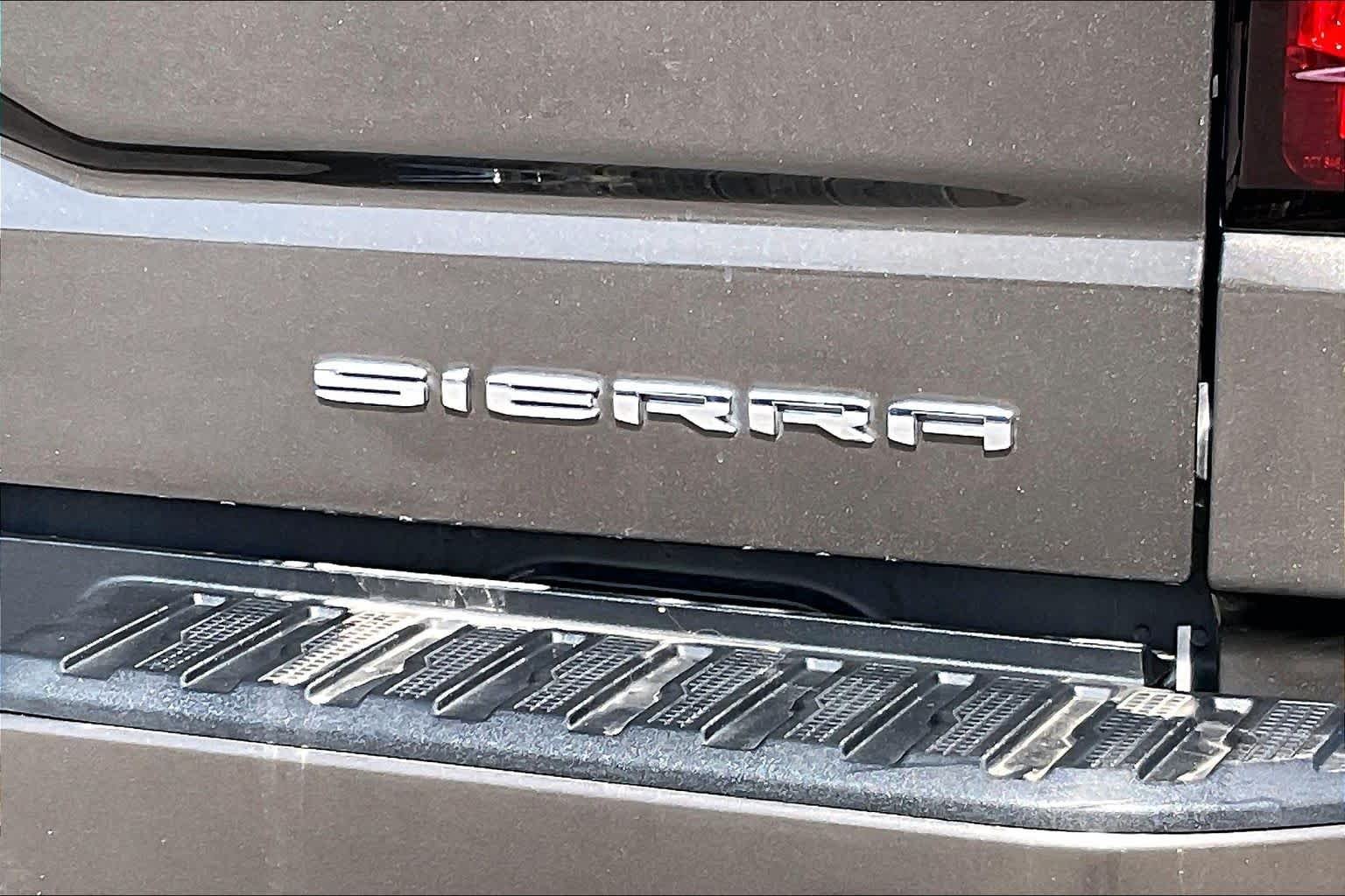 Certified Used 2019 Smokey Quartz Metallic GMC Denali image 10