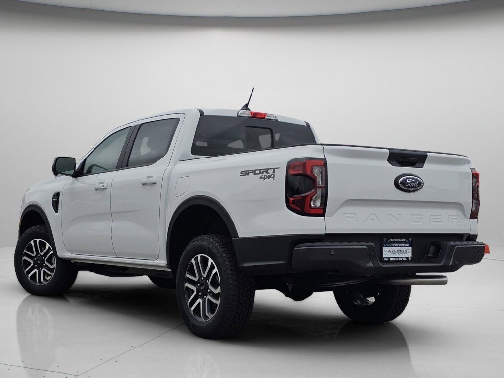 New 2026 Oxford White Ford LARIAT image 23