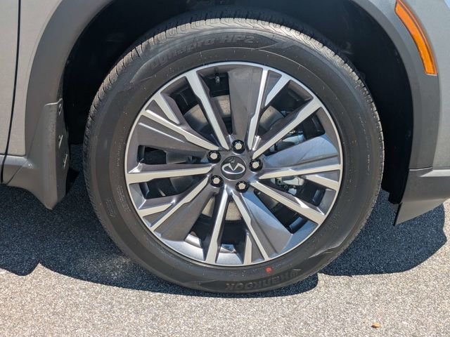 New 2027 GRAPHITE SHADOW INFINITI Luxe FWD image 11