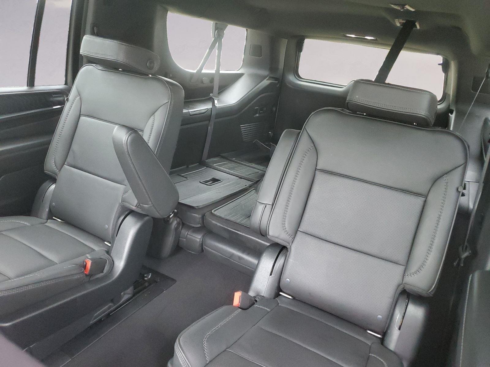 2022 GMC Yukon XL Denali - Photo 13