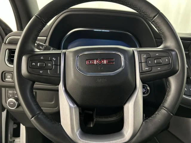 Used 2024 White GMC SLT image 8