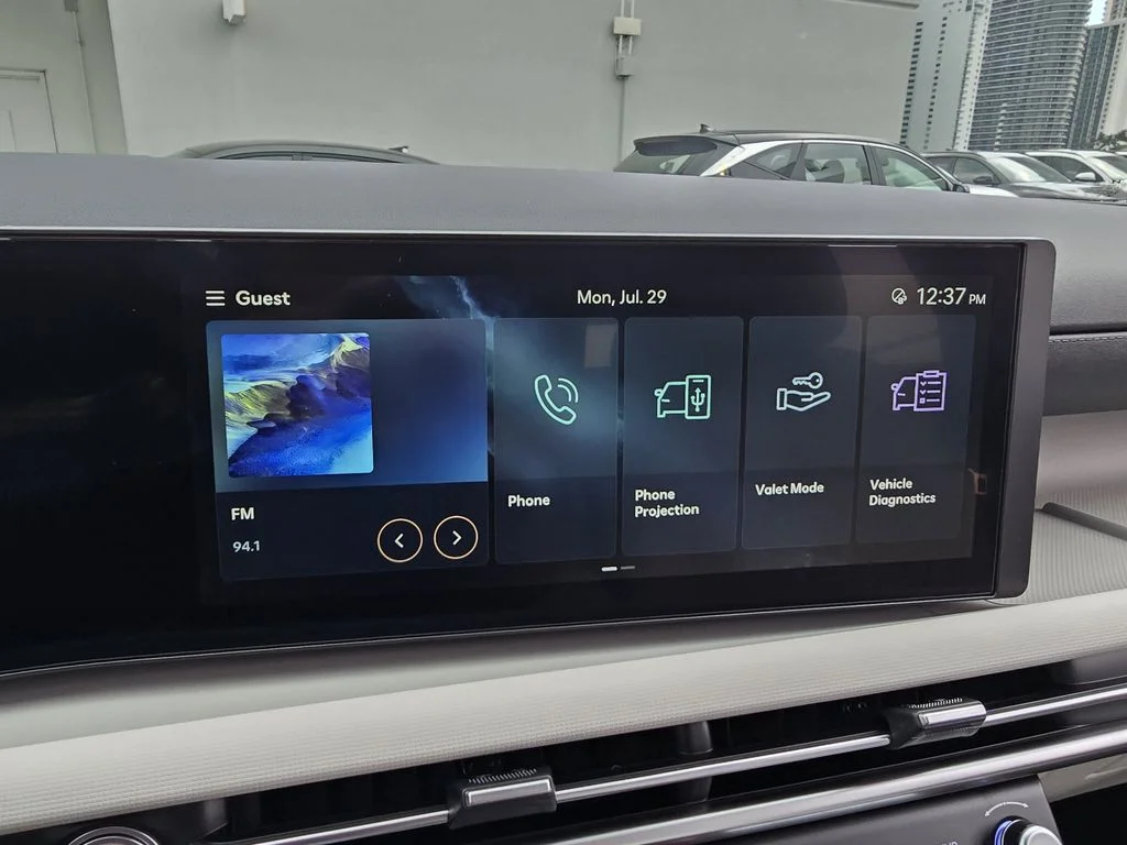 New 2026 Black Hyundai SE image 18