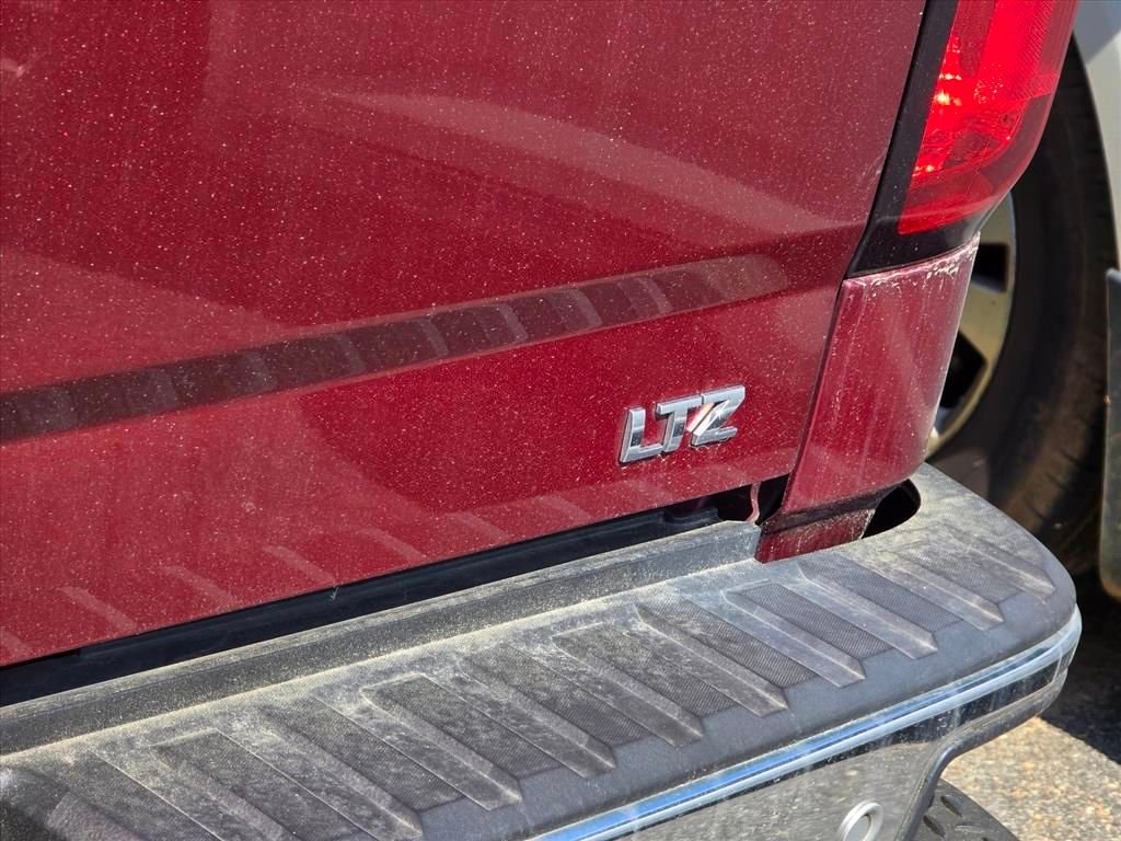 Used 2015 Red Chevrolet LTZ image 14