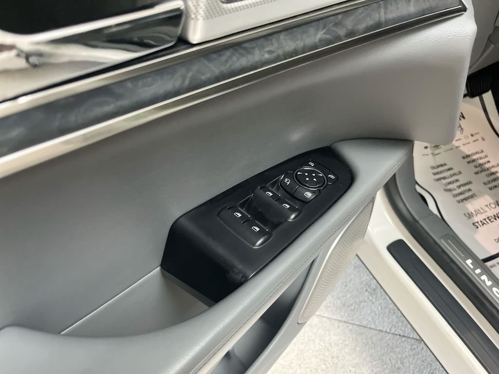 2020 Lincoln Nautilus Reserve - Photo 17