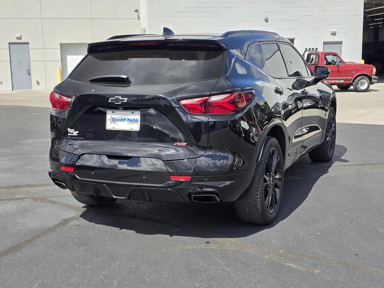 Used 2022 BLACK Chevrolet RS image 6