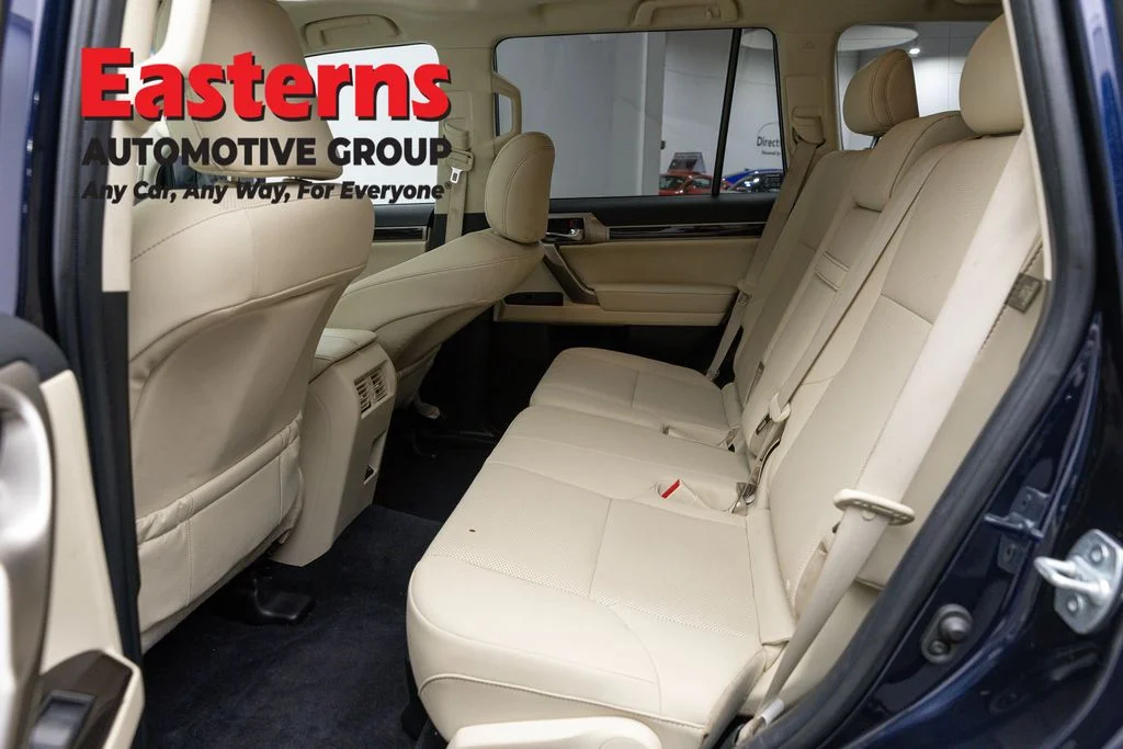 Used 2021 Blue Lexus 460 image 24